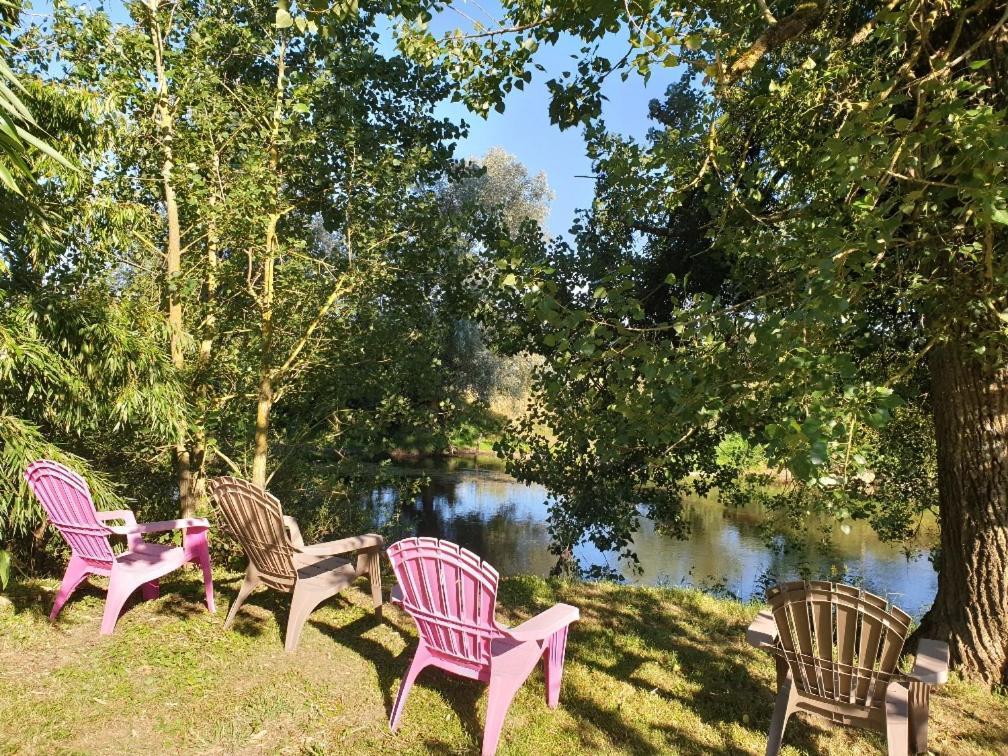 Ecrin De Nature En Bord De Riviere Cenans Exterior foto
