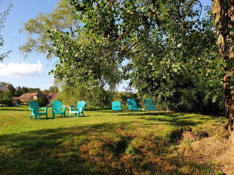 Ecrin De Nature En Bord De Riviere Cenans Exterior foto